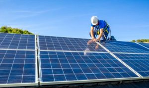 Installation et mise en production des panneaux solaires photovoltaïques à Cormelles-le-Royal